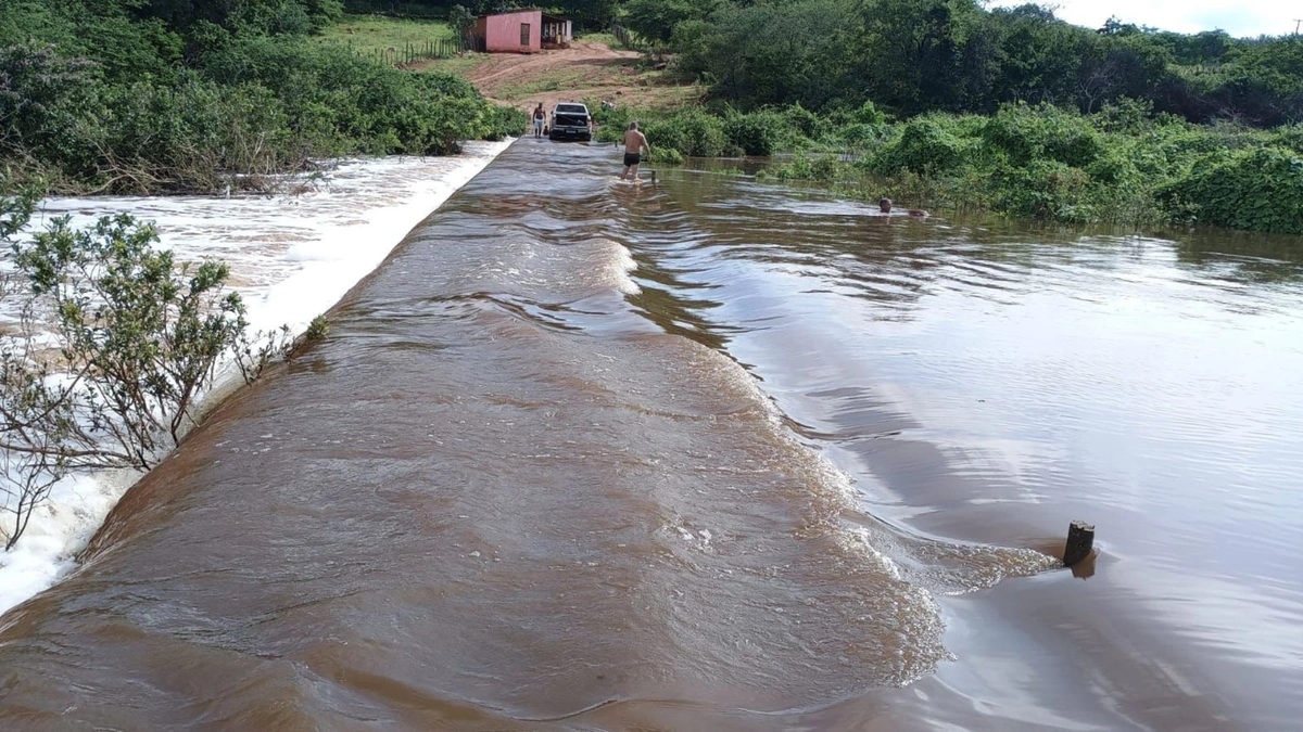 Prefeitura de Massapê do Piauí antecipa férias escolares devido a fortes chuvas