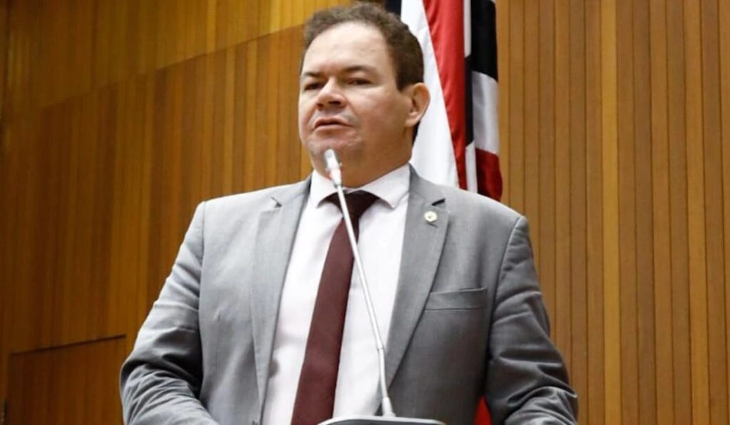 Rafael se despede da liderança do governo e anuncia Carlos Brandão em Timon