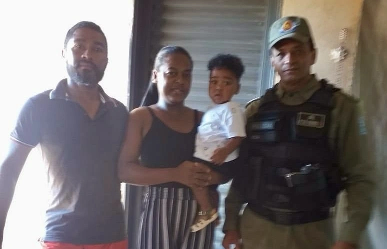 Sargento da Polícia Militar salva criança que estava engasgada em cidade no Piauí