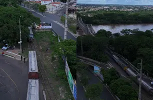 Vagão se solta de trem e Ponte Metálica fica interditada entre Teresina e Timon (Foto: Reprodução)