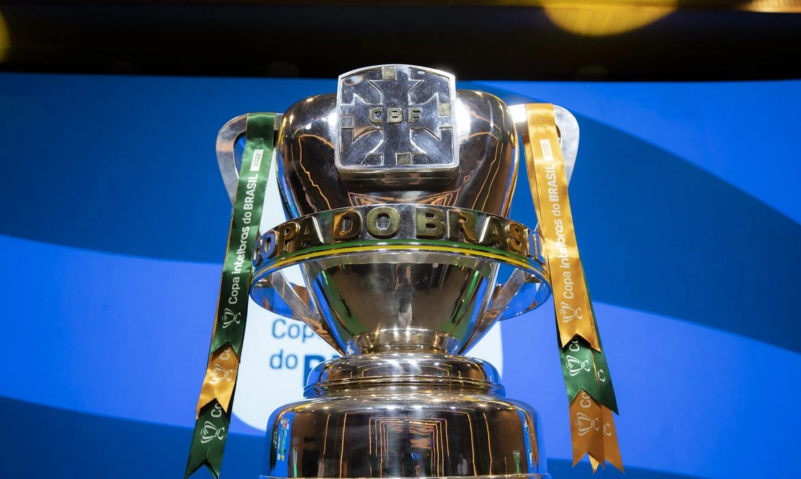 12 clubes se juntam aos 20 times na Copa do Brasil
