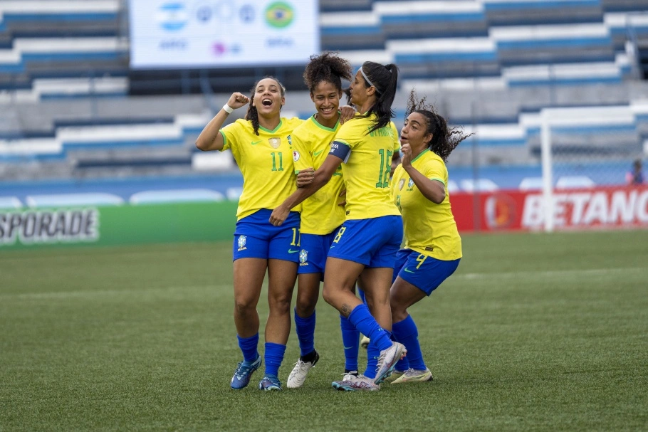 Brasil estreia com vitória no hexagonal final do sul-americano