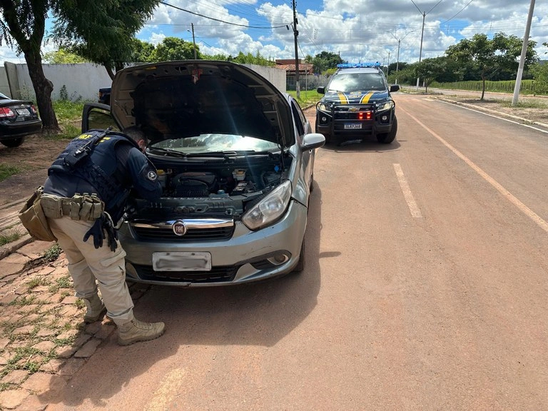 Em três horas, dois condutores são presos com veículos adulterados em Corrente
