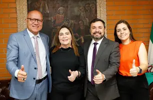 Fábio Novo recebe apoio de Teresinha Medeiros (Foto: Reprodução/Redes Sociais)