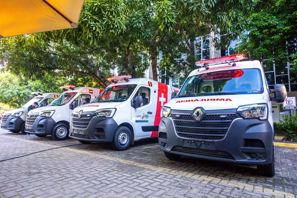 Hospitais recebem dez ambulâncias para pacientes de alto risco no Piauí