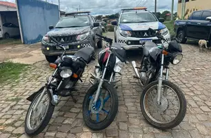 Motos apreendidas pela polícia (Foto: Reprodução)