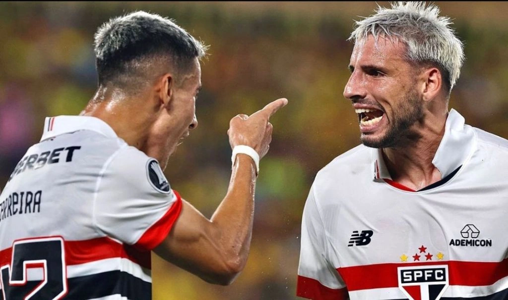 Os gols da partida foram marcados por Calleri e Allison