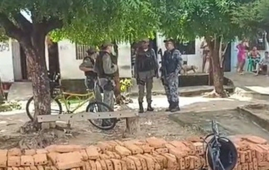 Polícia Militar e perícia estiveram no local