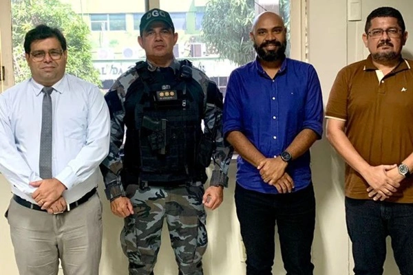 Secretário de segurança, Júnior Bacelar, coronel Galvão, Secretário de Meio Ambiente, José William e o assessor Ronaldo Gonçalves