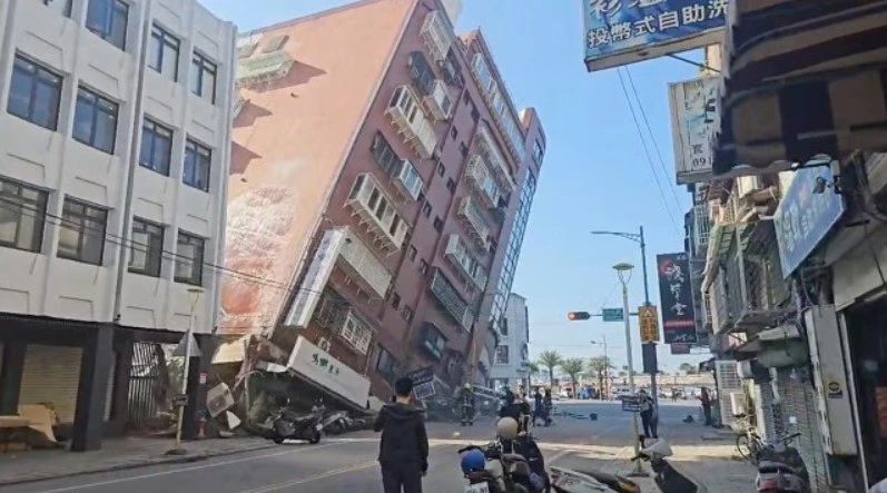 Terremoto de 7,5 em Taiwan desencadeia desabamentos e alerta de tsunami no Japão