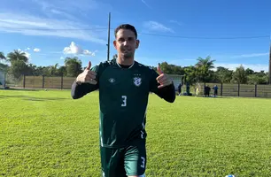 Arlan se recupera de uma cirurgia na face, em virtude do choque de cabeça na final do Piauiense (Foto: Divulgação/Altos-PI)