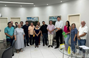 Bispo da diocese de Campo Maior e prefeito Joãozinho Felix (Foto: Reprodução)