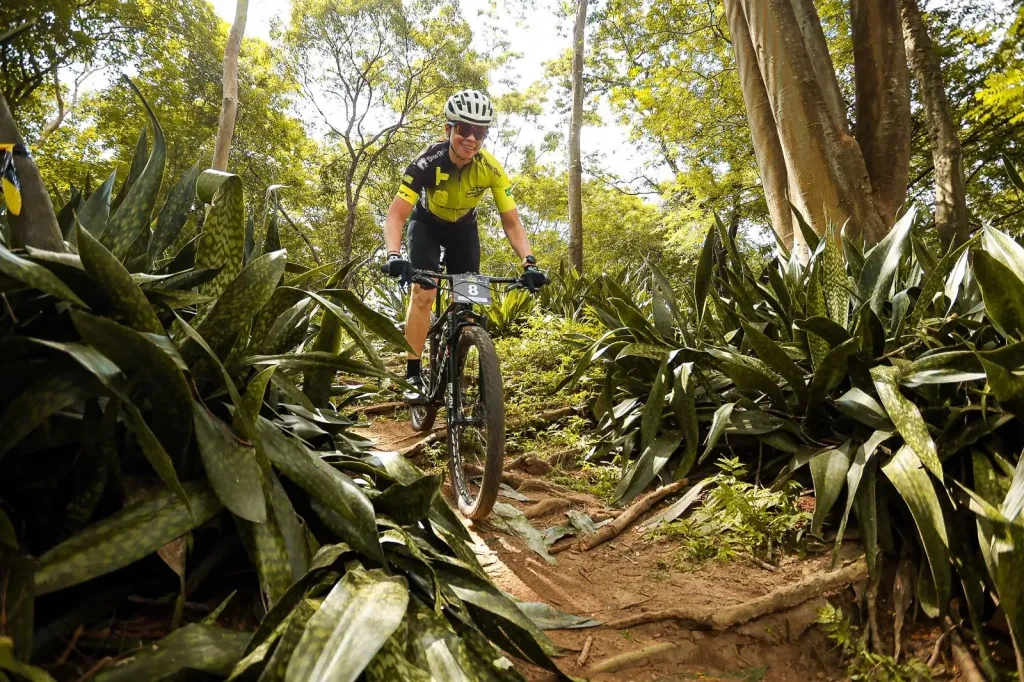 Competição de ciclismo reúne os trajetos acidentados e com declives em Teresina
