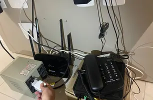 Emaranhado de fios (Foto: Conecta Piauí)