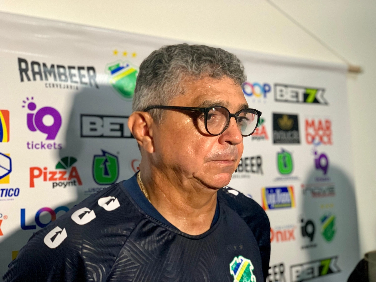 Flávio Araújo comenta a atuação do árbitro Fábio Santos: ‘sem nenhuma condição física’