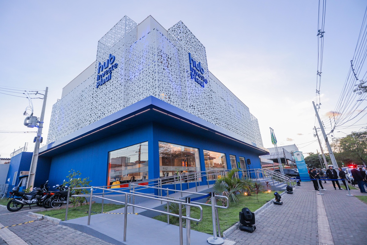 Governador Rafael Fonteles inaugura Hub da Investe Piauí em Teresina