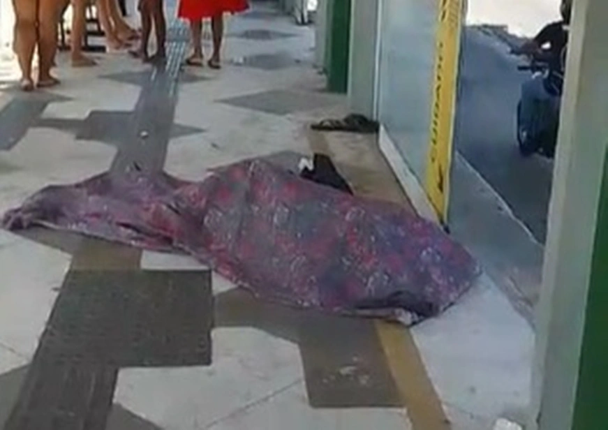 Homem é encontrado morto em terminal de ônibus em Teresina