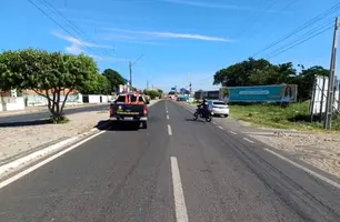 Idoso morre atropelado por motocicleta ao atravessar rua na BR-230 em Floriano (Foto: Reprodução/PRF)