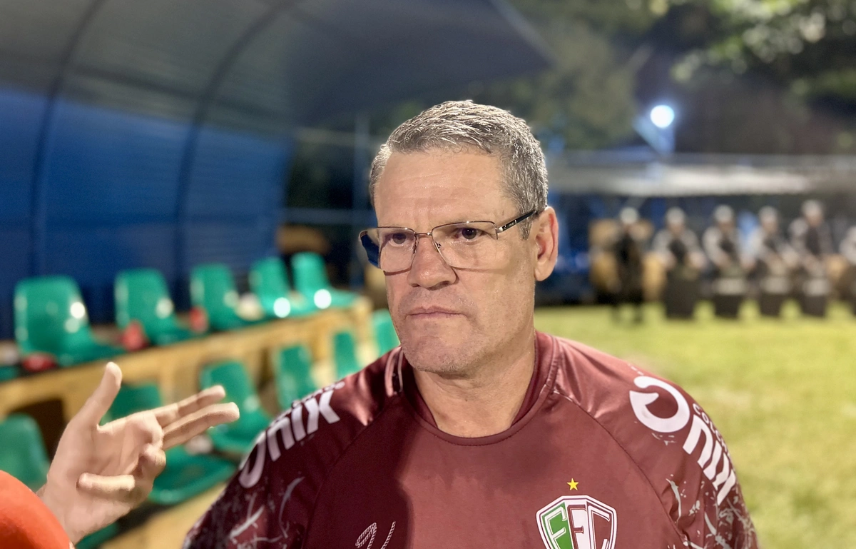 Ito Roque, técnico do Fluminense-PI