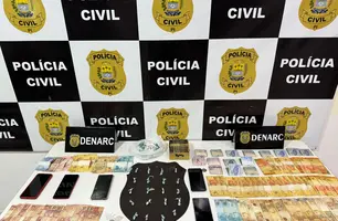 Material apreendido pela polícia (Foto: Reprodução)