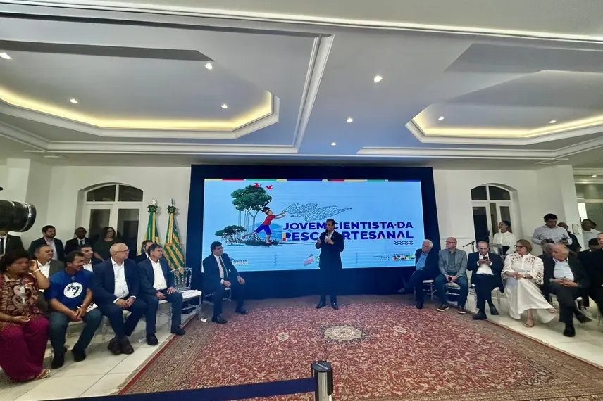 Ministro André de Paula e Rafael Fonteles lançam Jovem Cientista da Pesca