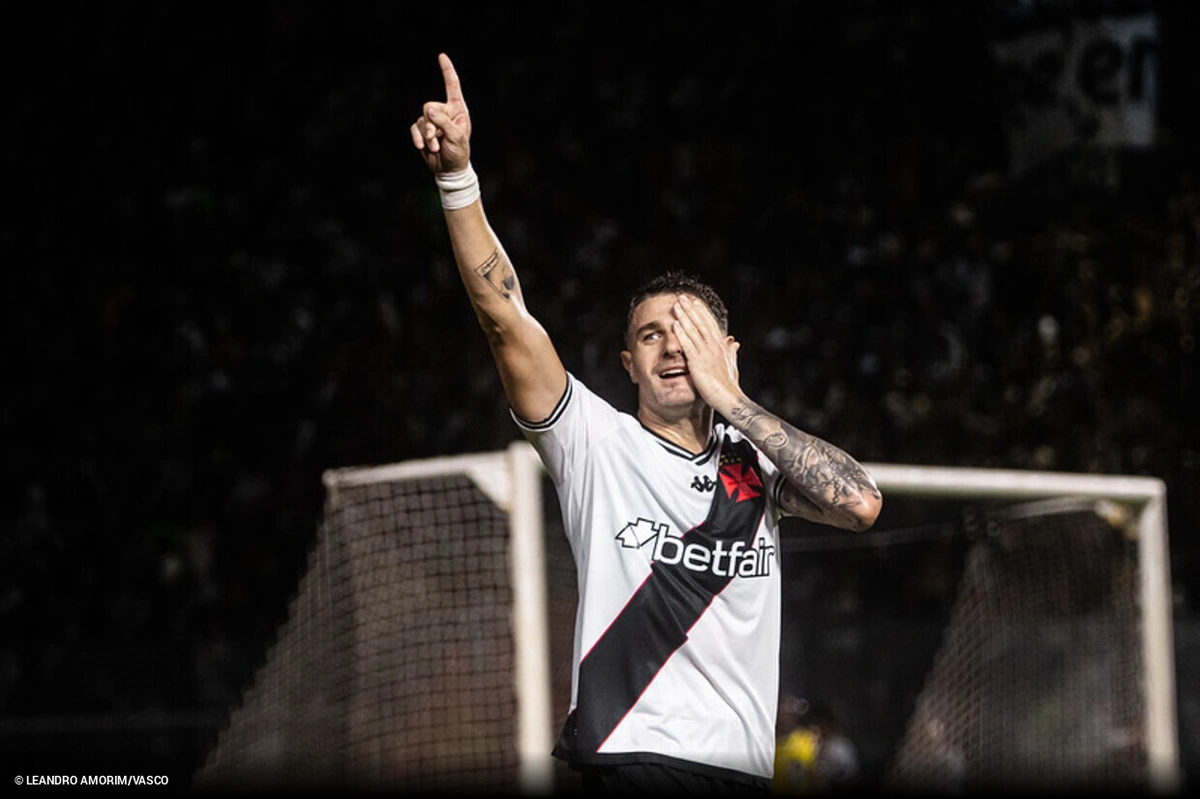 O Vasco jogou em casa, em São Januário, e venceu o Fortaleza nos pênaltis