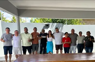Prefeito se reúne com pré-candidatos a vereadores de Passagem Franca do Piauí (Foto: Reprodução/Instagram)
