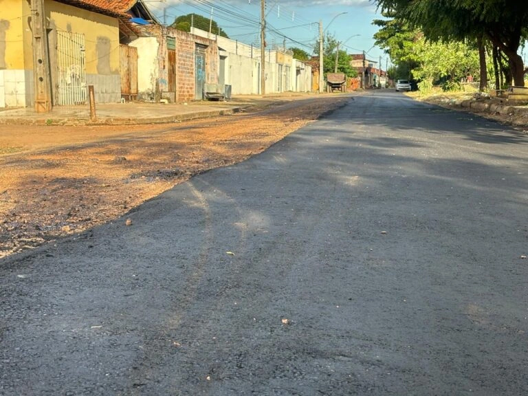 Prefeitura de Timon investe em pavimentação e operação Tapa Buracos