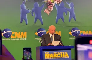 Presidente Lula discursando (Foto: Tiago Moura/Conecta Piauí)