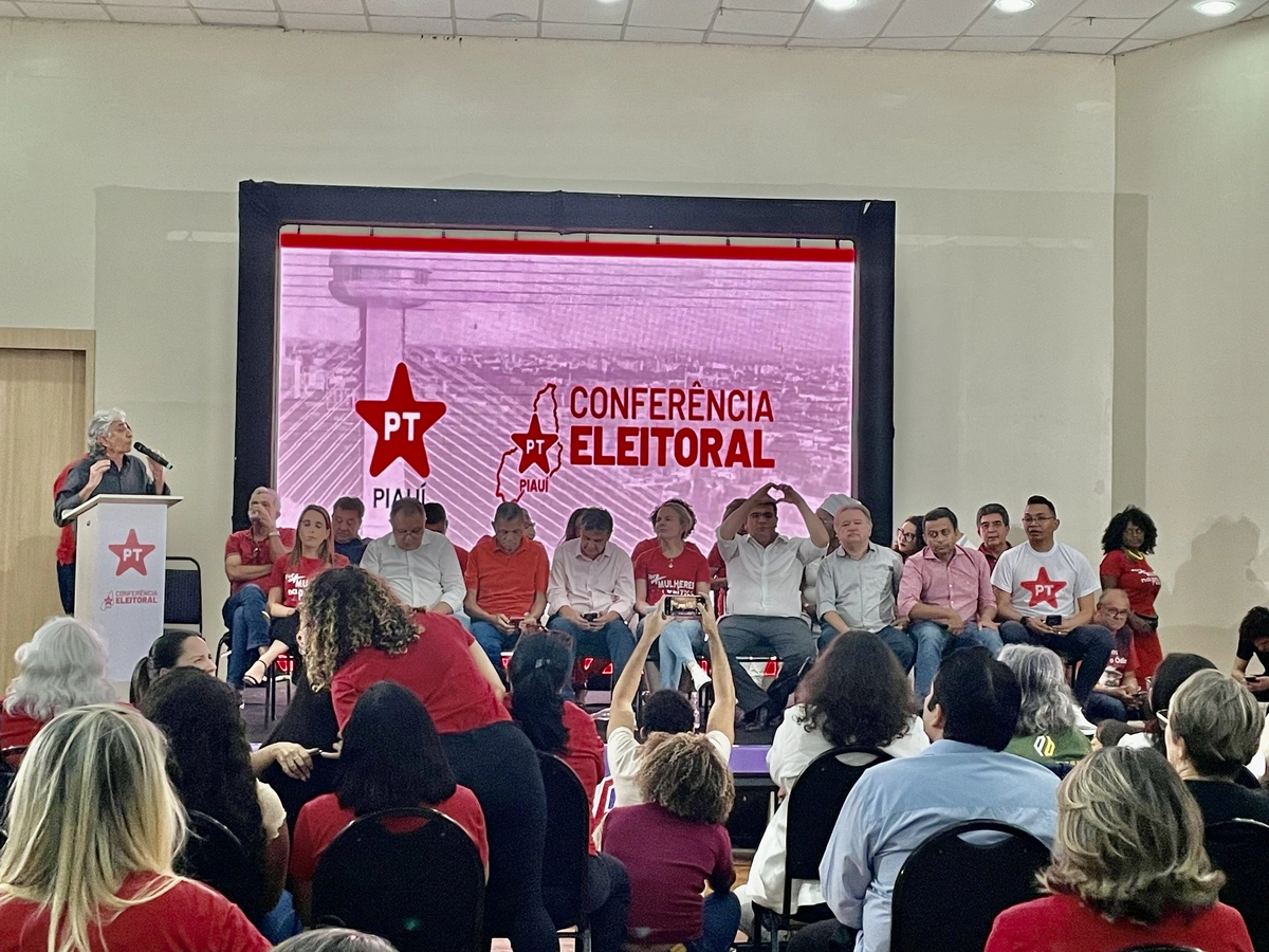 PT realiza conferência eleitoral com a presidente nacional da sigla, Gleisi Hoffmann