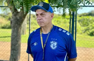 Técnico do Altos, Carlos Rabello (Foto: Pedro Melo/Conecta Piauí)
