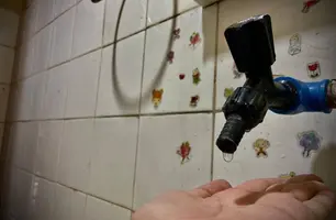 Torneira sem água (Foto: Maria Clara César/ Conecta Piauí)