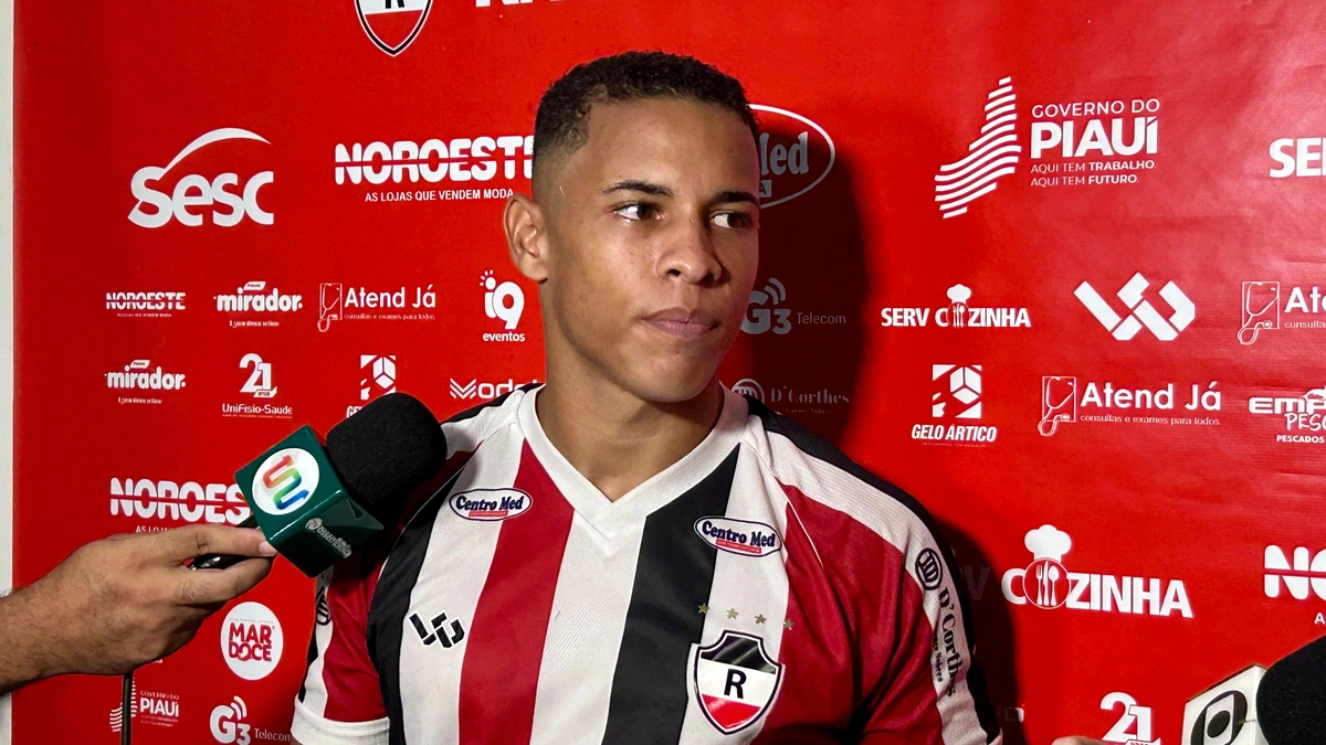 Vitão, atacante do River-PI