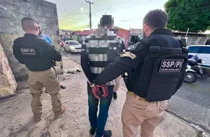 Acusado de tráfico de drogas e roubo é preso na zona Leste de Teresina (Foto: Reprodução)