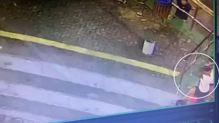 Assista: Viçosa do Ceará registra chacina em praça pública com sete mortos