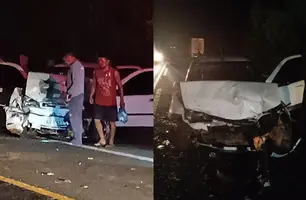 Carros colidem frente a frente e deixam feridos entre Buriti dos Lopes e Parnaíba (Foto: Reprodução)