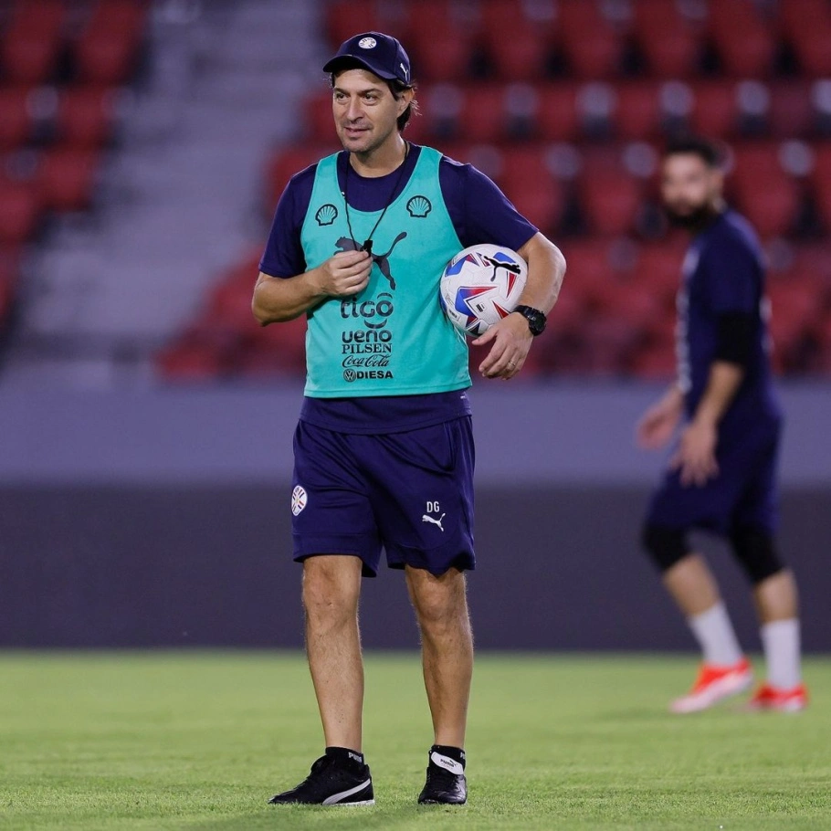 Daniel Garnero é o treinador do Paraguai