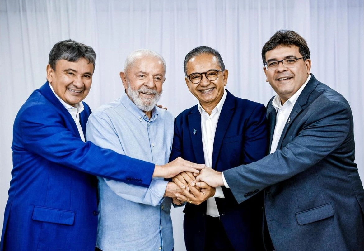 Dr. Hélio discute o futuro de Parnaíba ao lado de Lula