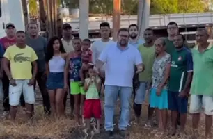 Entrega de nova caixa d'água é celebrada pela comunidade de Barreirão em Corrente (Foto: Reprodução)