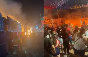 Incêndio atinge barracas após acidente durante queima de fogos em Campo Maior (Foto: Conecta Piauí)