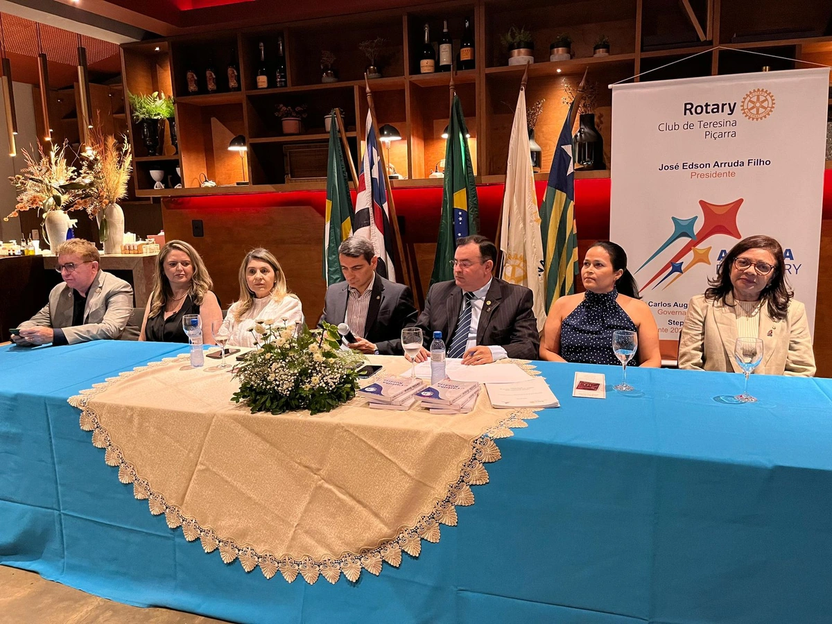 Nova diretoria do Rotary Club Teresina Piçarra toma posse para gestão 2024-2025