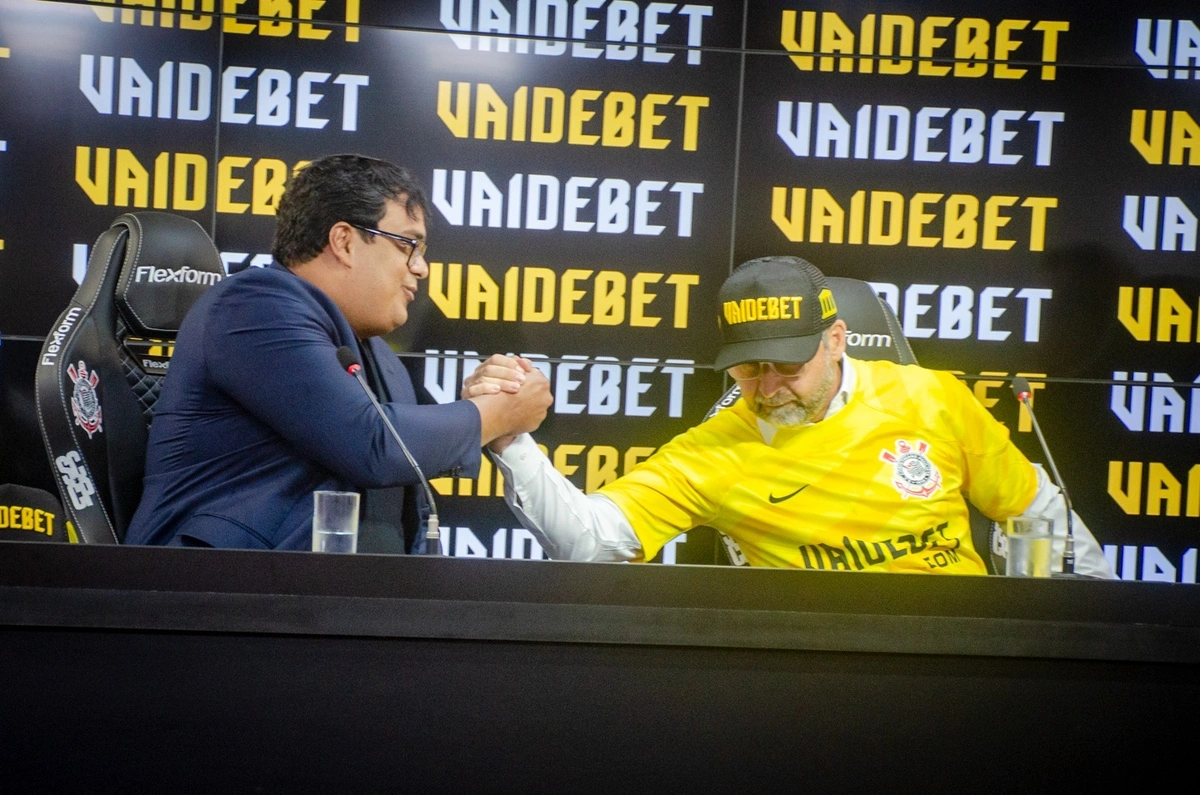 Patrocinador máster do Corinthians ameaça rescindir contrato com o clube paulista