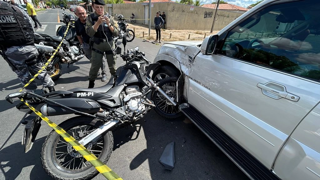 Policiais ficam feridos após acidente durante perseguição a bandido em  Teresina | Conecta Piauí