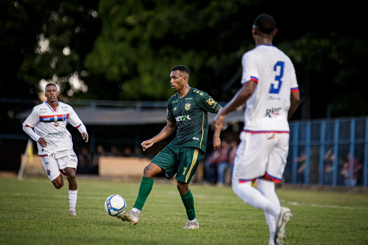 Rabello aponta falhas no Altos que contribuíram para um novo empate na Série D