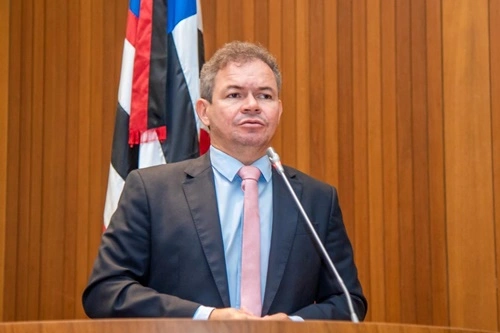Semana decisiva: Rafael se licencia da Assembleia e Schnneyder deve anunciar apoio