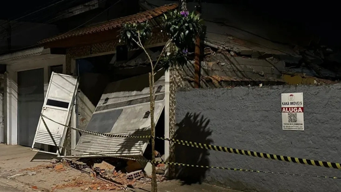 Sobrado da casa desabou em São Paulo