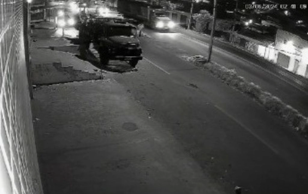 Vídeo mostra colisão de carro contra caminhão que deixou mulher morta em Picos