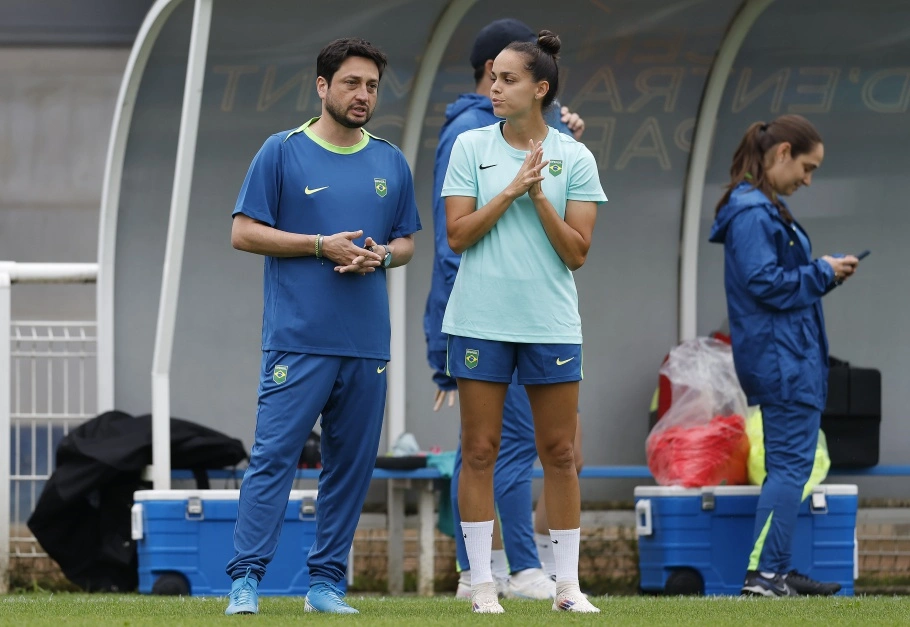 Brasil garante vaga nas quartas de final se derrotar hoje o Japão