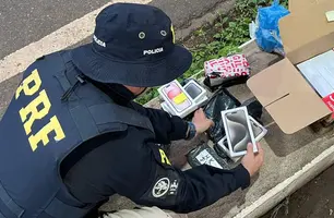 Celulares apreendidos pela PRF (Foto: PRF)