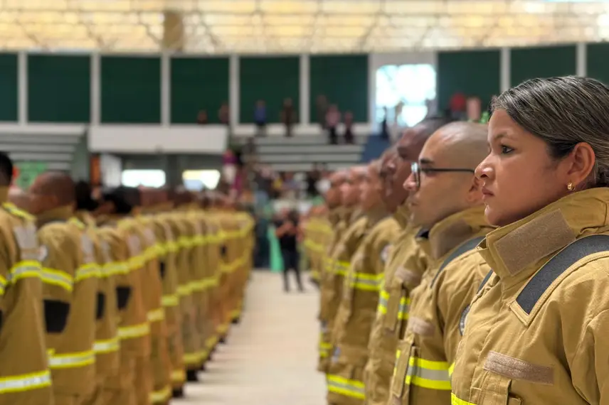 Corpo de Bombeiros do Piauí celebra 80 anos e nomeia 205 novos soldados